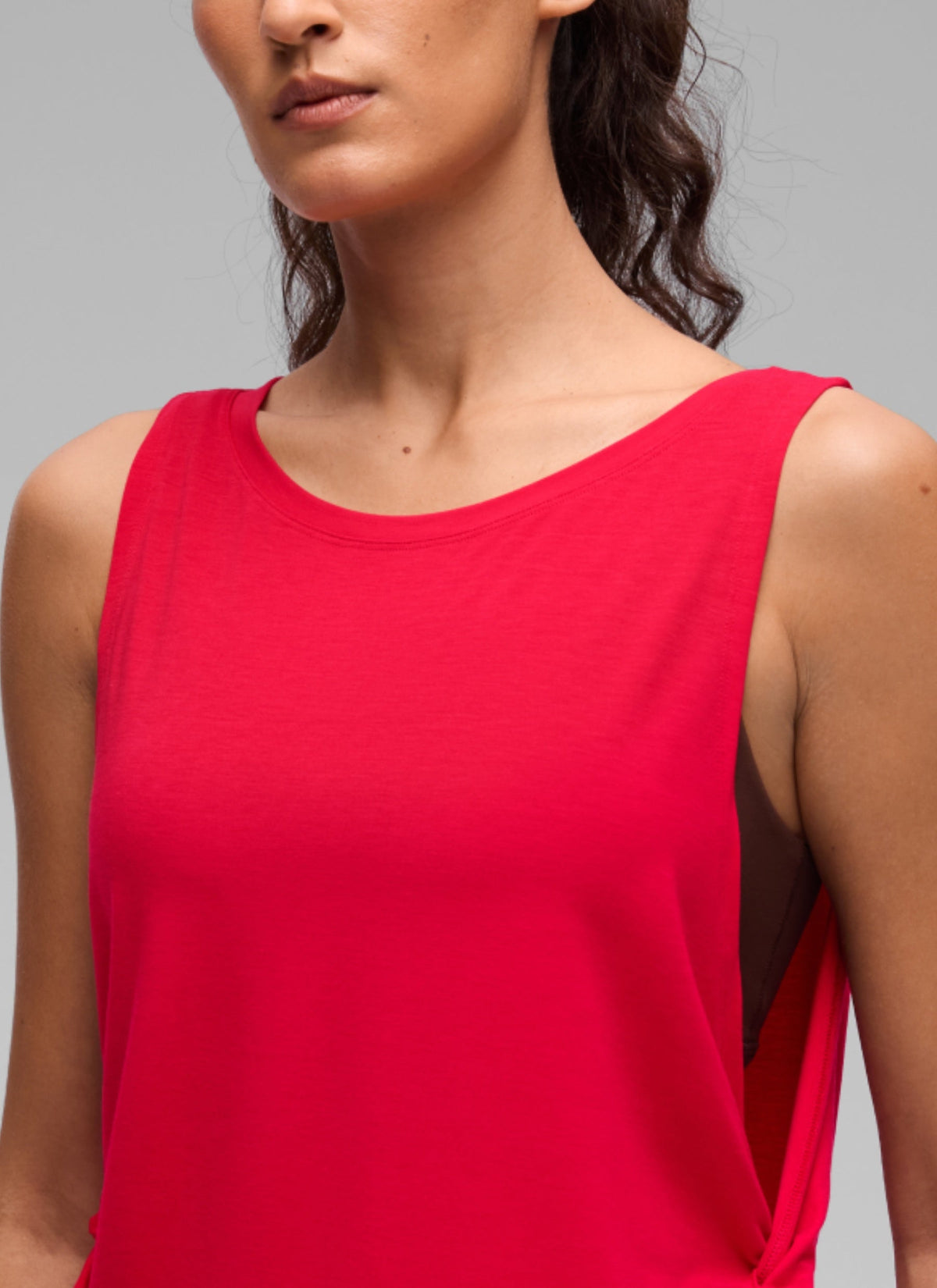 גופיית אימון Quick Dry Crewneck - Aurora Red
