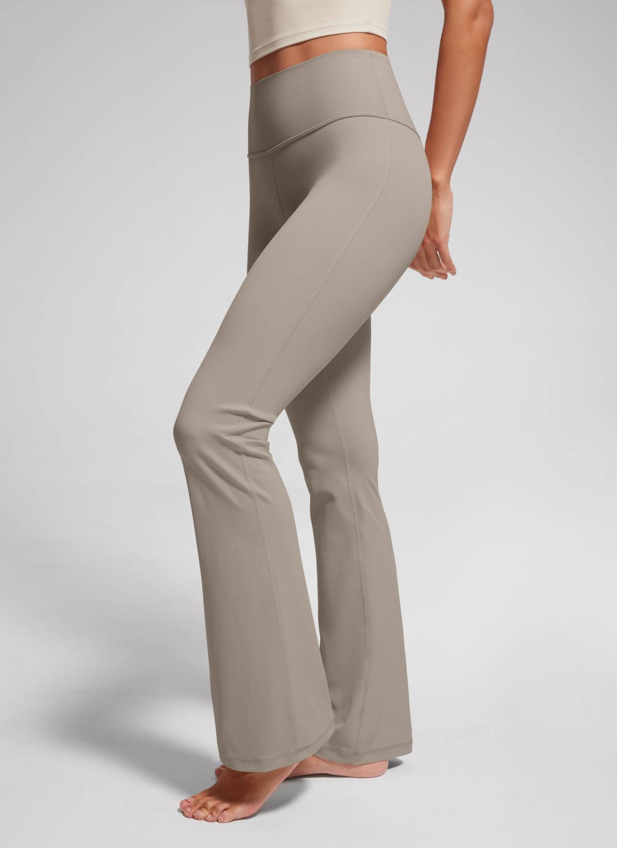 מכנסי טייץ 30.5" Butterluxe סיומת מתרחבת - Warm Ash Grey
