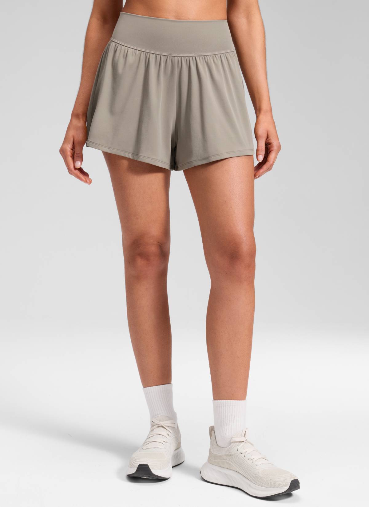 מכנס קצר Softretch Flowy עם כיסים - Warm Ash Grey