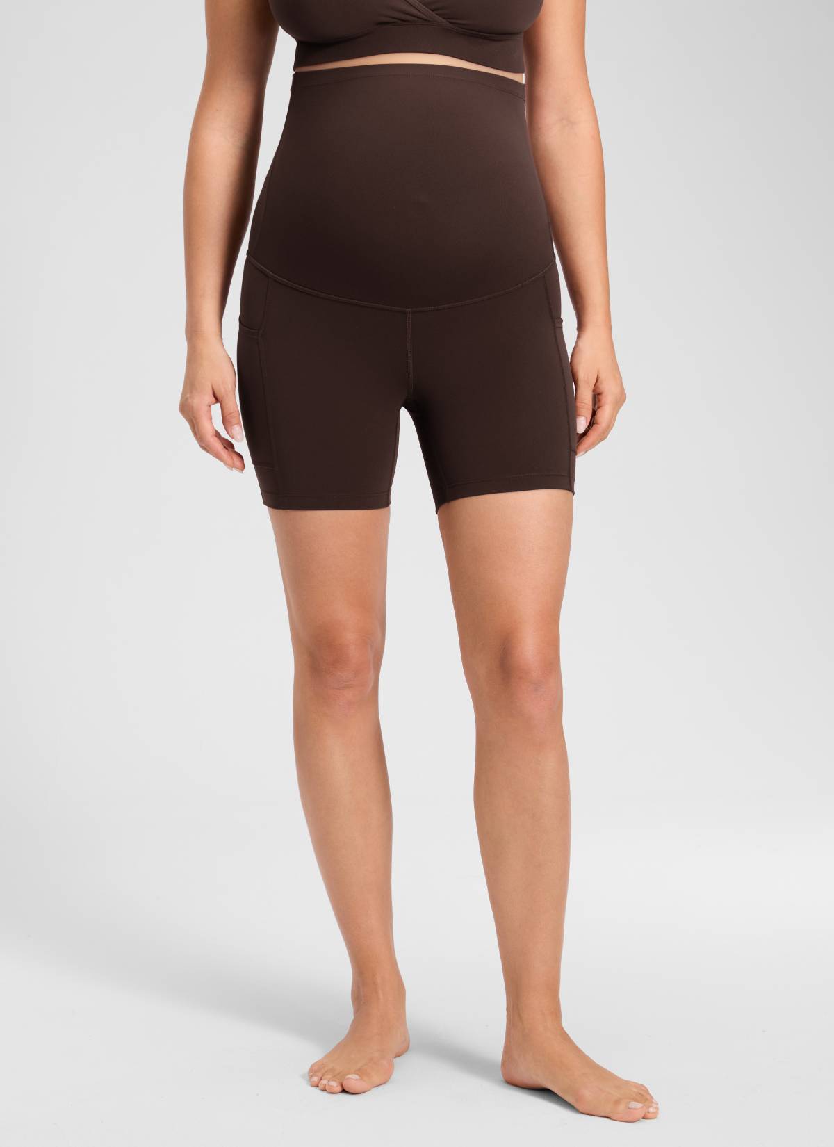 טייץ הריון קצר Butterluxe עם כיסים 5" - Hot Fudge Brown